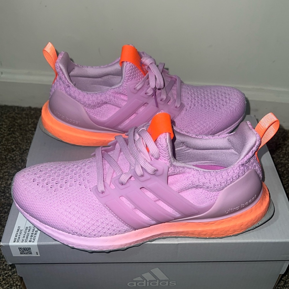 Adidas Ultraboost 5.0 DNA J